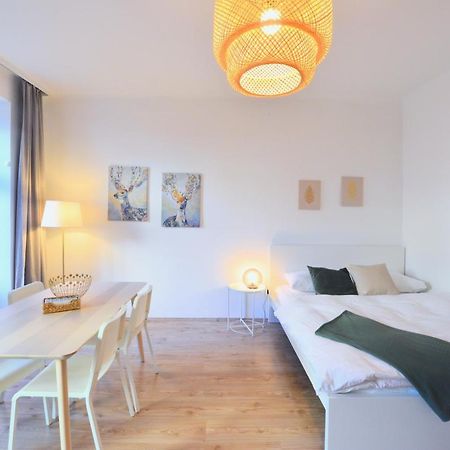 Perfect For Families And Mid-Term-Stays Wina Bagian luar foto
