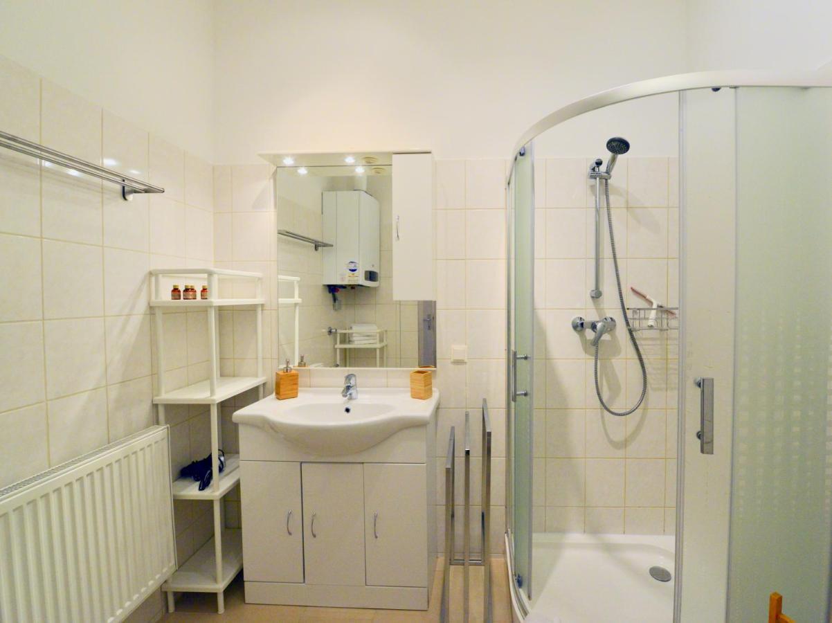 Perfect For Families And Mid-Term-Stays Wina Bagian luar foto
